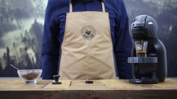 Stop de houder in je machine en geniet van je heerlijke kopje koffie